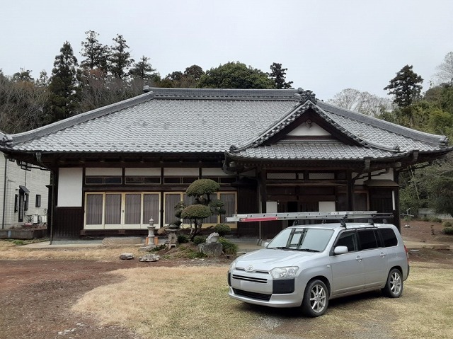 瓦葺きの日本家屋